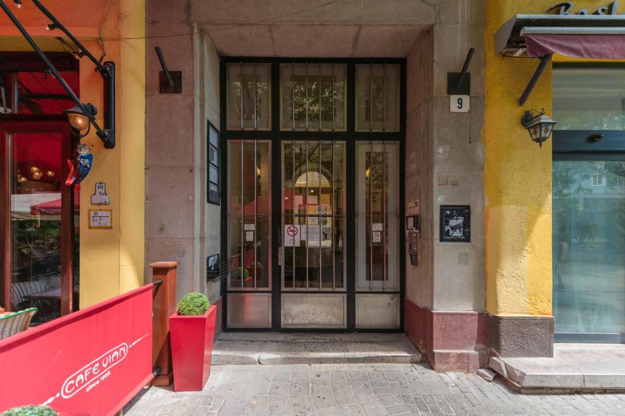 Music Academy Cafe Vian Kft * Будапешт